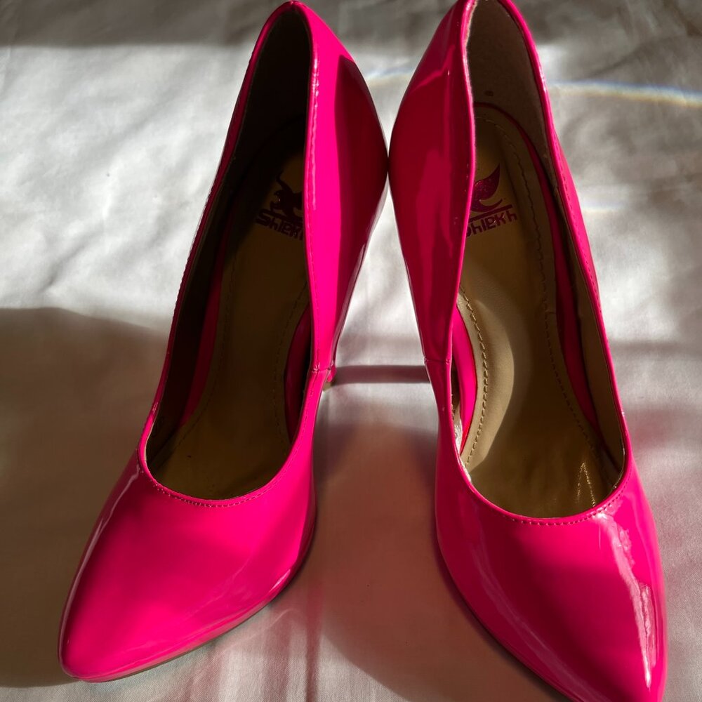 Women's Heel shoes - Shiek H HOT PINK Heels size 5.5